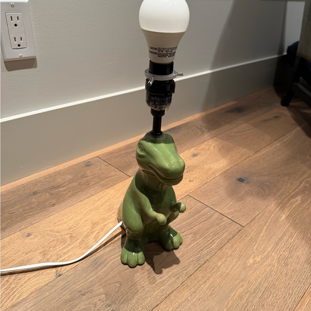 Green Dinosaur Reptile Lamp